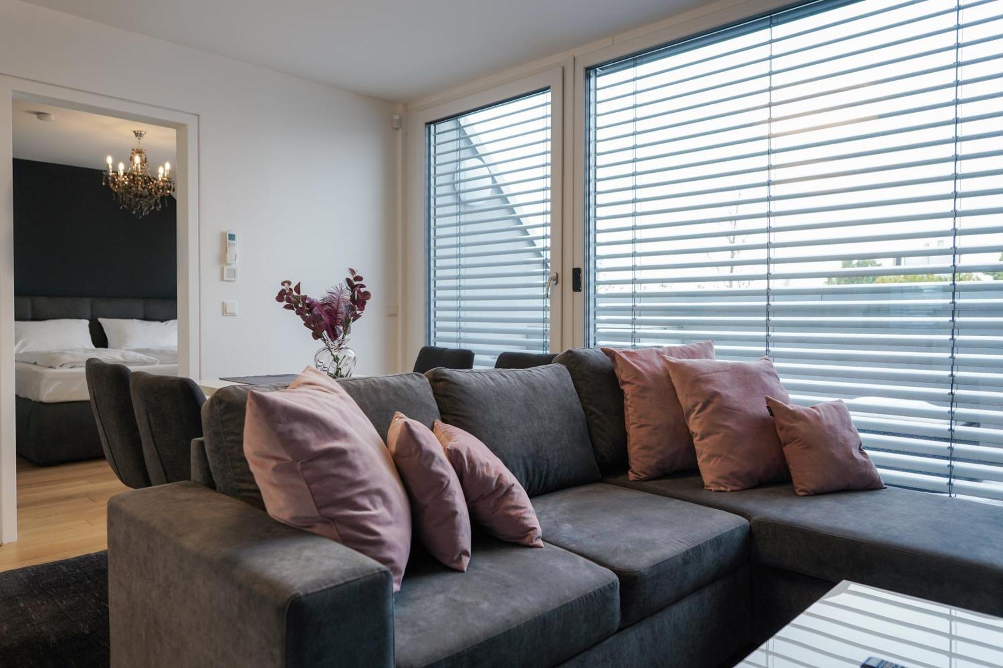 Modern Stylish Design Apartment With Free Parking Emily Wenen Buitenkant foto