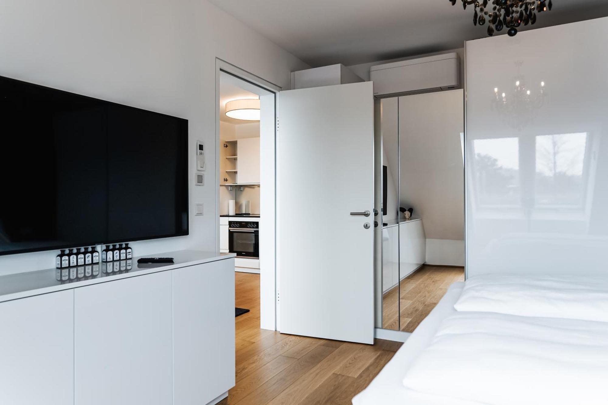 Modern Stylish Design Apartment With Free Parking Emily Wenen Buitenkant foto