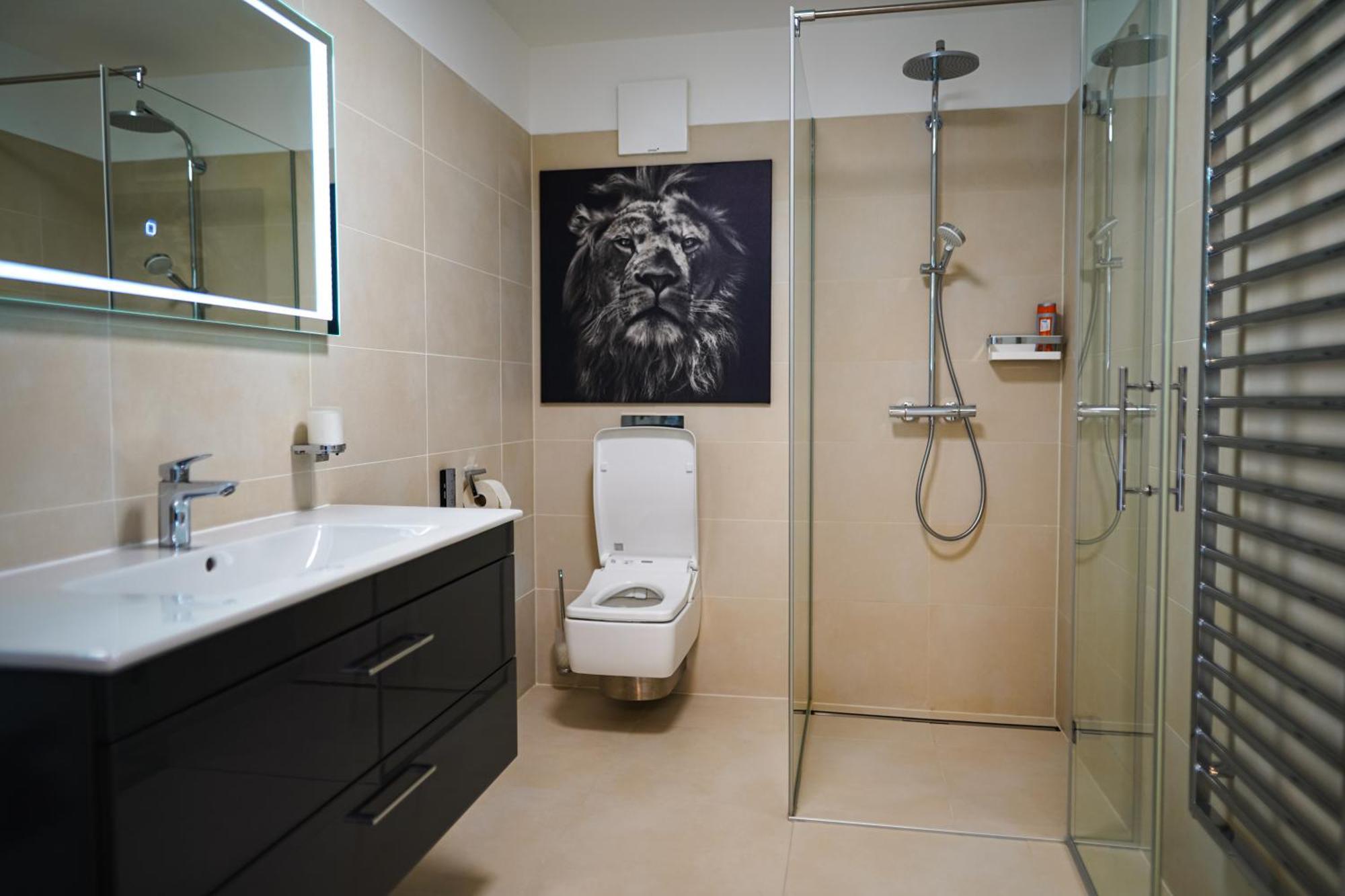 Modern Stylish Design Apartment With Free Parking Emily Wenen Buitenkant foto