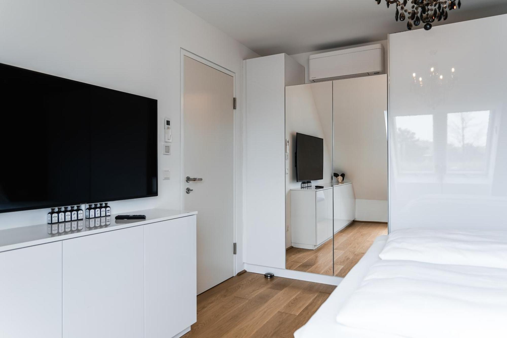 Modern Stylish Design Apartment With Free Parking Emily Wenen Buitenkant foto